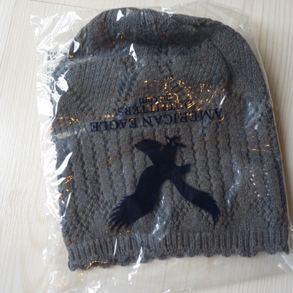 New Aerie Crochet Beanie Hat - Picture 2 of 2